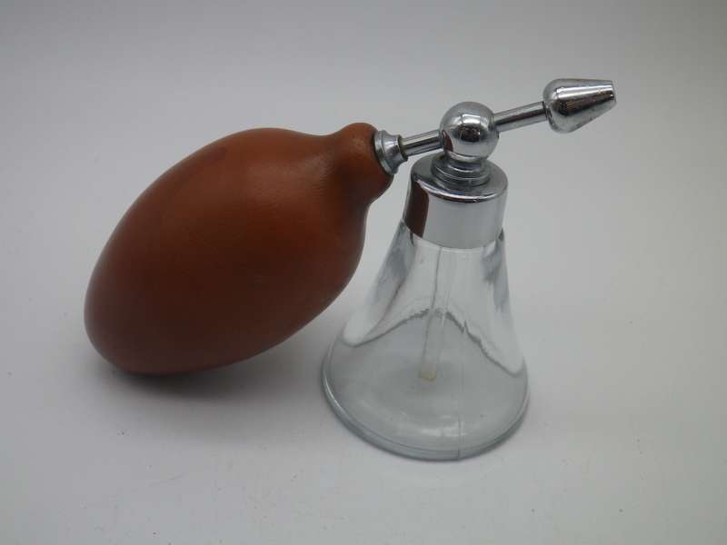 Vintage Glass & Chrome Cologne or scent bottle with bulb atomizer. Working
