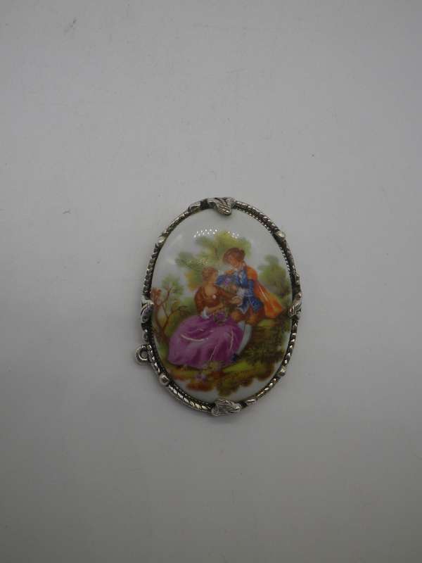 Genuine LIMOGES, France medallion Brooch in Silver frame. 5 x 3.5cm Fragonard Courting Couple