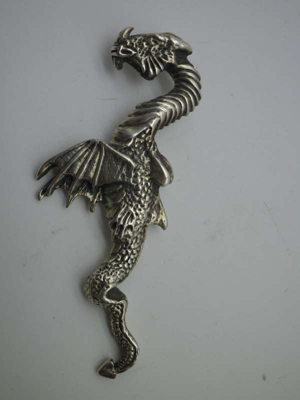 Vintage STERLING SILVER Spectacular Large Horned DRAGON pendant. 16g 7x2.5cm