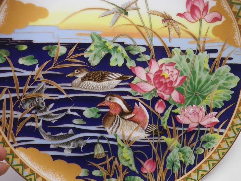 FOUR Japanese Matsubara Nobuo Porcelain Hand Painted Vintage Plates. Danbury Mint 20cm