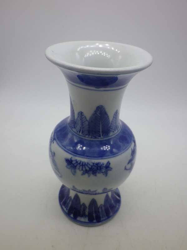 Pretty little BLUE & WHITE ORIENTAL, signed small vase.