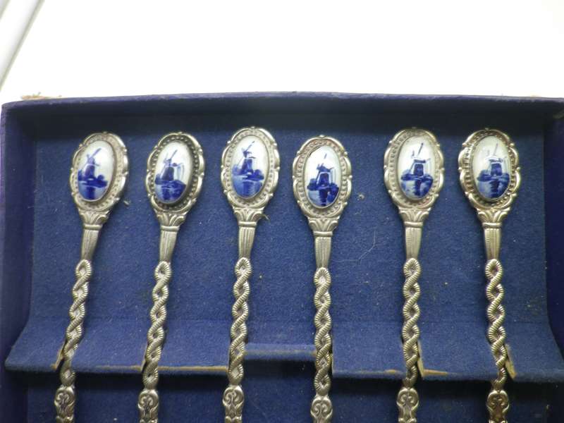 Vintage EPNS spoons with BLUE DELFT Ceramic Windmill inset. Cyrano, Made in Holland. Boxed