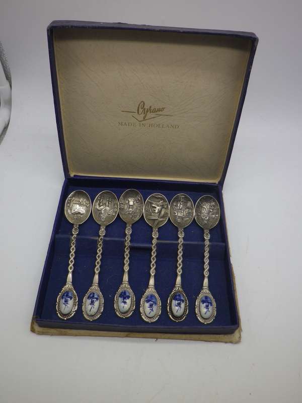 Vintage EPNS spoons with BLUE DELFT Ceramic Windmill inset. Cyrano, Made in Holland. Boxed