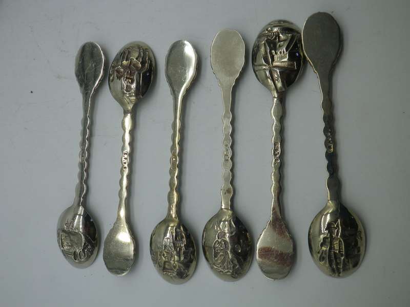Vintage EPNS spoons with BLUE DELFT Ceramic Windmill inset. Cyrano, Made in Holland. Boxed