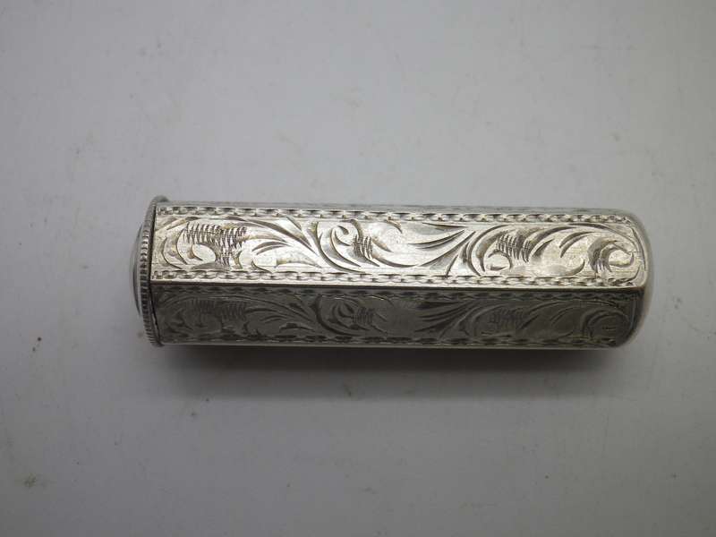 Hallmarked Silver (900 purity) Vintage lipstick holder.