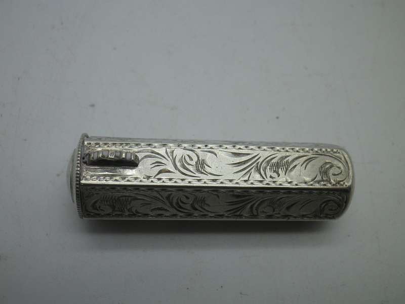 Hallmarked Silver (900 purity) Vintage lipstick holder.