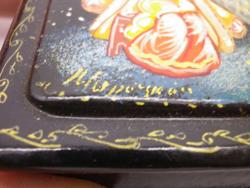 Russian Black Lacquer hand painted, signed square lidded vintage trinket box. 6x6cm