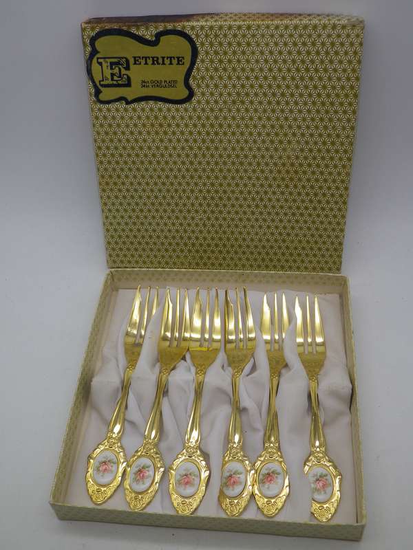 24ct Gold Plated Cake Forks. Eetrite. with Royal Albert Moss Rose design insets. Boxed