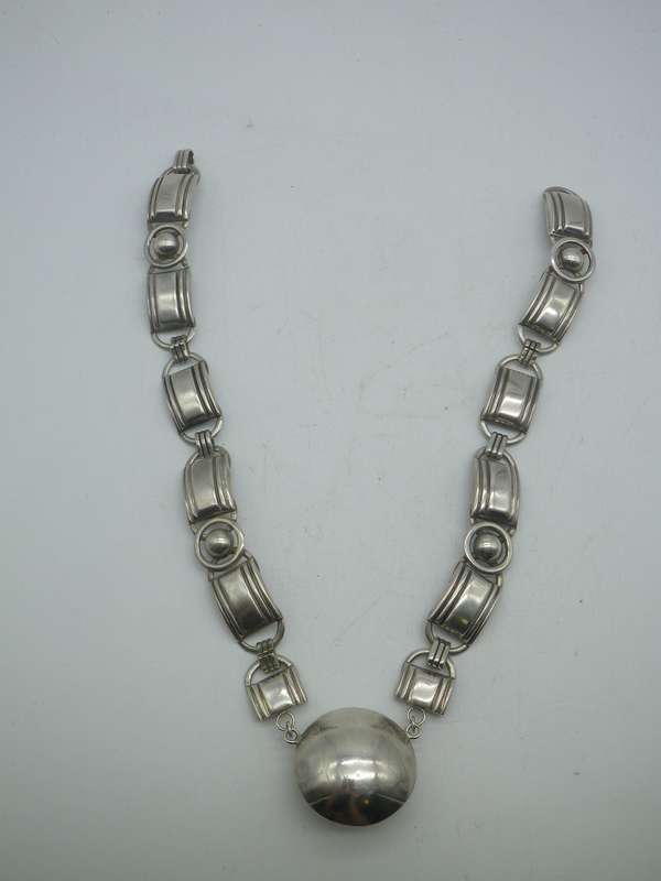 Stunning Designer CANDIDA -Joe Calafato -Sterling Silver Vintage necklace. approx 59 grms. 42.5cm