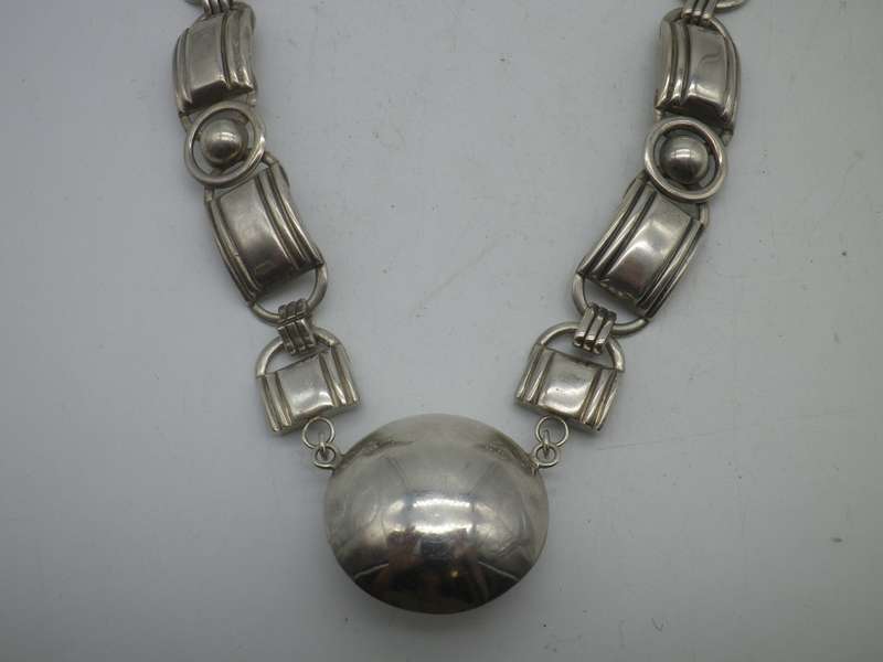 Stunning Designer CANDIDA -Joe Calafato -Sterling Silver Vintage necklace. approx 59 grms. 42.5cm