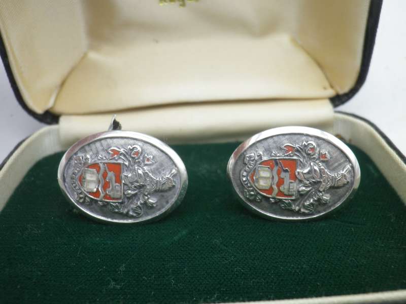 Vintage Sterling Silver Crested cufflinks. Good Quality.  Boxed