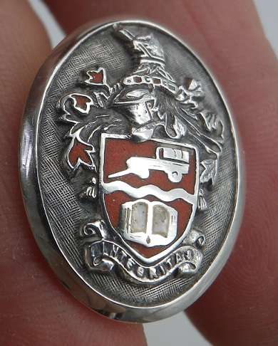 Vintage Sterling Silver Crested cufflinks. Good Quality.  Boxed