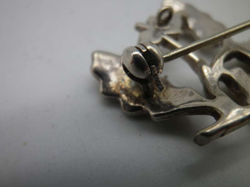 Sterling Silver & Marcasite Vintage Acorn brooch