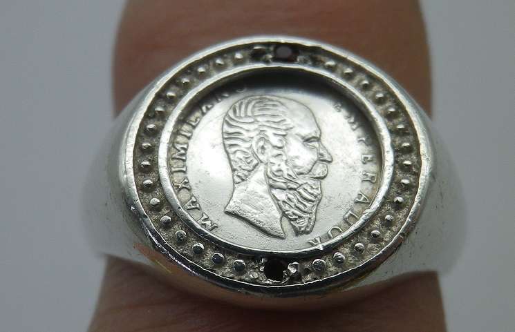 Sterling Silver Ring set with MEXICAN COIN Size P 1/2. 3.3 grams