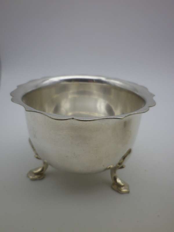 MAPPIN & WEBB Silver Plated Antique Tea Set, 3 pieces. Triple Deposit Prince's Plate Sheffield