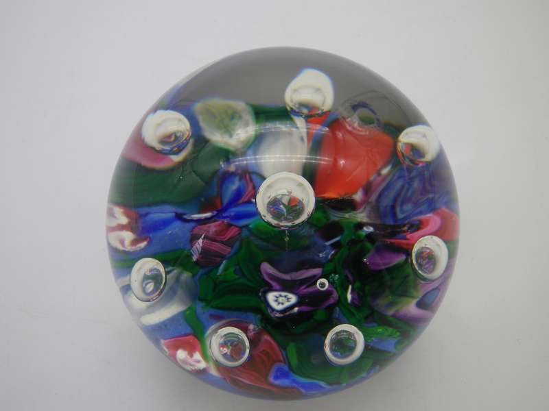 Vintage SELKIRK, Scotland 1984 Glass Paper Weight.
