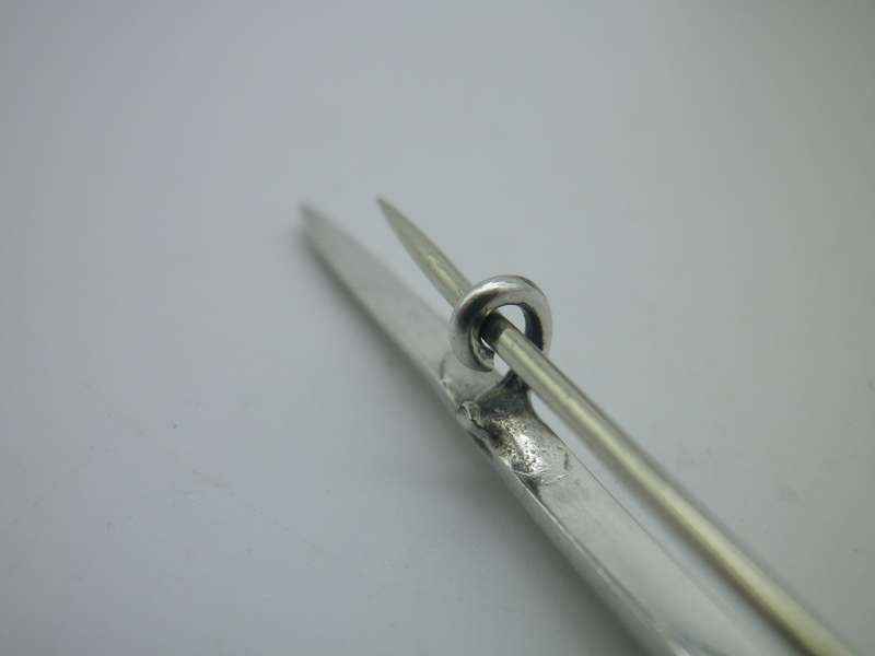 Hallmarked Sterling Silver CELTIC Kilt pin or brooch. Birmingham 1957 7.8cm 7.5g