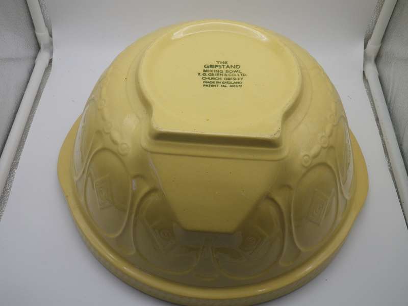 Vintage c1950s TG Green & Co Ltd The Gripstand XL mixing bowl England 33x14cm