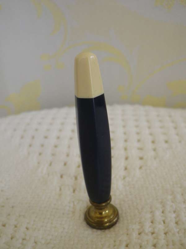 Vintage Bakelite & Brass Wax Seal. Not engraved
