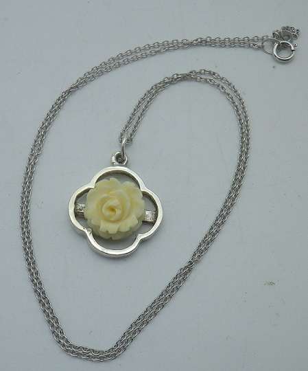 BEAUTIFUL STERLING SILVER & CARVED BONE ROSE NECKLACE