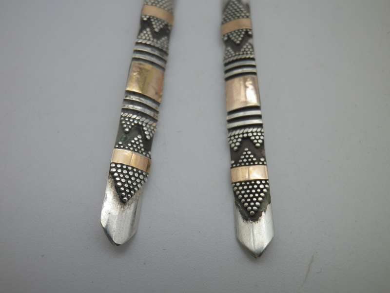 Gorgeous Pair Sterling Silver & (possibly 9ct gold?) designer drop earrings.