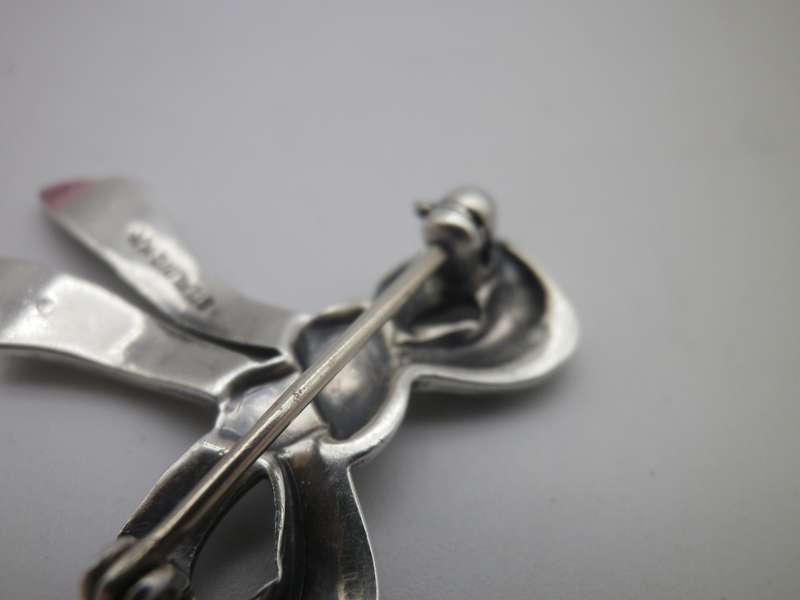 Cute Sterling Silver & Marcasite Vintage Bow Shape brooch