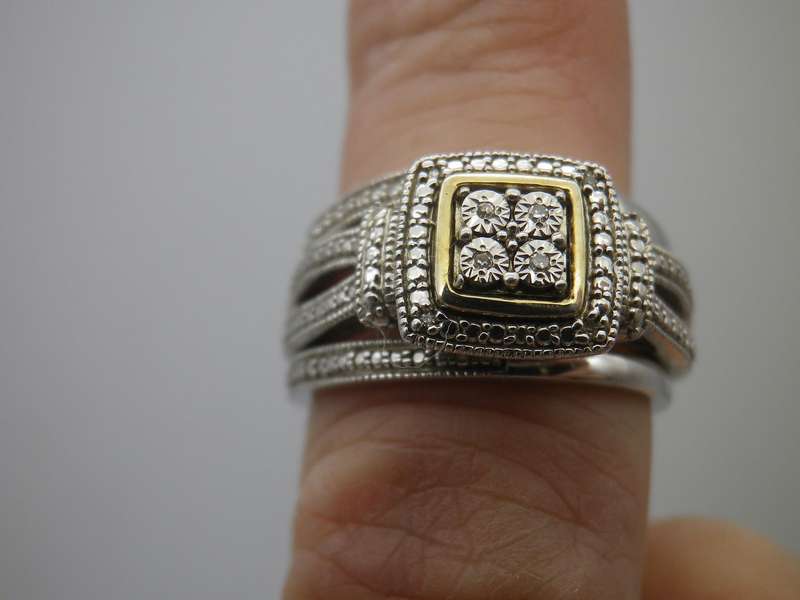 Beautiful VINTAGE STERLING SILVER, GOLD & CZ 3 piece Wedding Style Ring!! American Swiss Size g