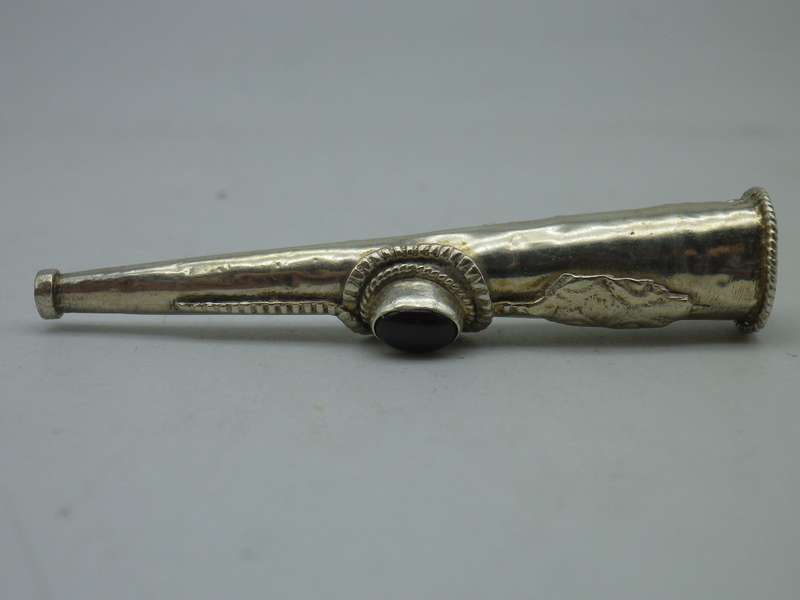 Vintage Sterling Silver Cigarette Holder with garnet inset. 5.5cm long