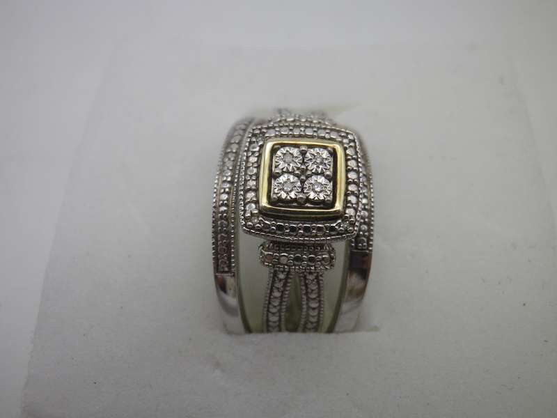 Beautiful VINTAGE STERLING SILVER, GOLD & CZ 3 piece Wedding Style Ring!! American Swiss Size g