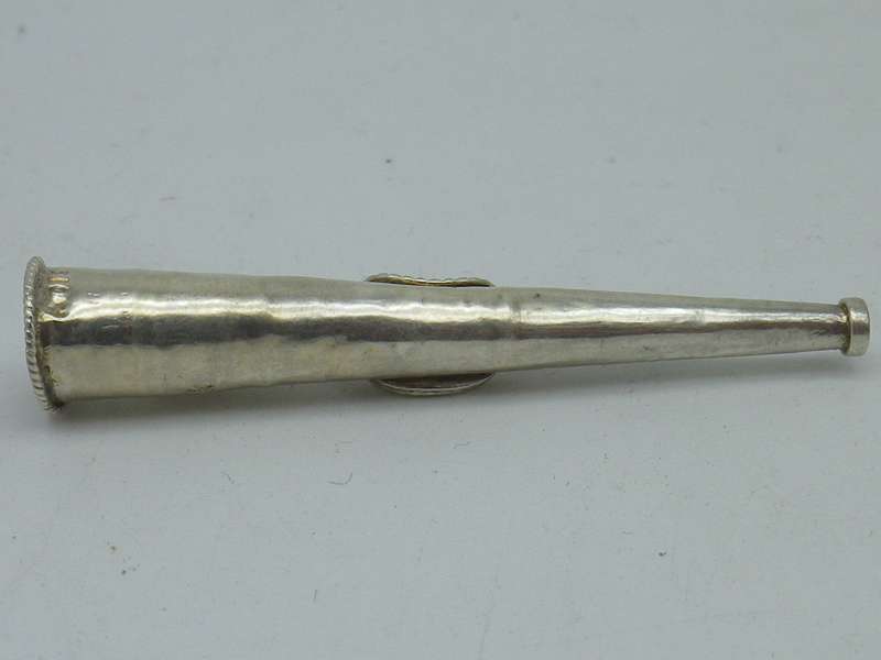 Vintage Sterling Silver Cigarette Holder with garnet inset. 5.5cm long