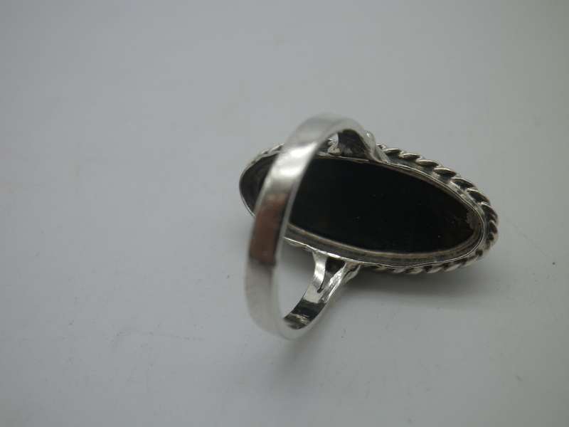 Sterling Silver & BLUE TIGERS EYE Vintage ring. Size M. 5.32g