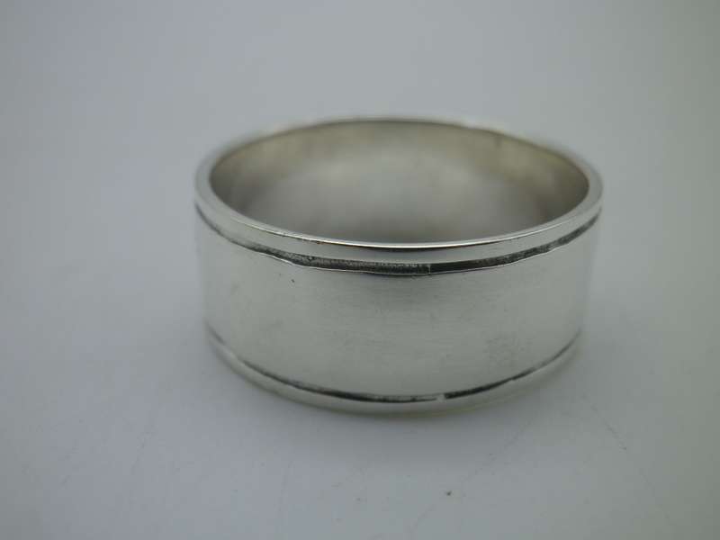 Sterling Silver Men`s Large Vintage Ring  Size: Z.2  7.58g
