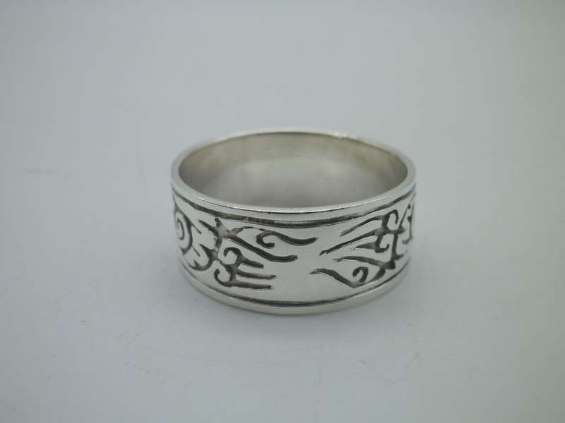 Sterling Silver Men`s Large Vintage Ring  Size: Z.2  7.58g