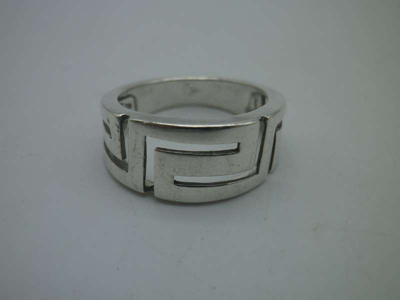 Sterling Silver Vintage Designer Ring. Greek Key Design. Size: Q 3/4. 4.8g
