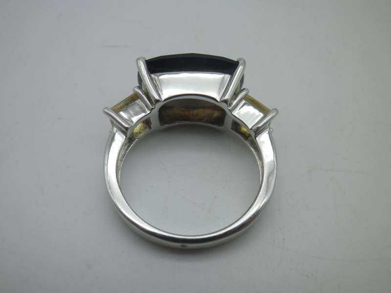 Splendid Sterling Silver Smoky Quartz & 2 citrine Vintage Ring. Rhodium plated. Size: P. 6g