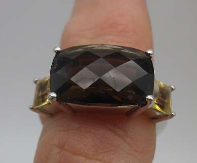 Splendid Sterling Silver Smoky Quartz & 2 citrine Vintage Ring. Rhodium plated. Size: P. 6g