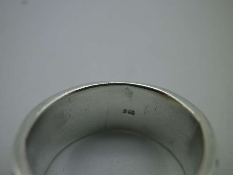 Sterling Silver ELEPHANT Vintage ring. Size N 1/2 6.80g