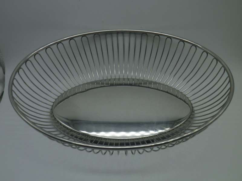 ALESSI ITALY Designer 18/10 Stainless Steel Vintage Oval Wire basket for bread or fruit