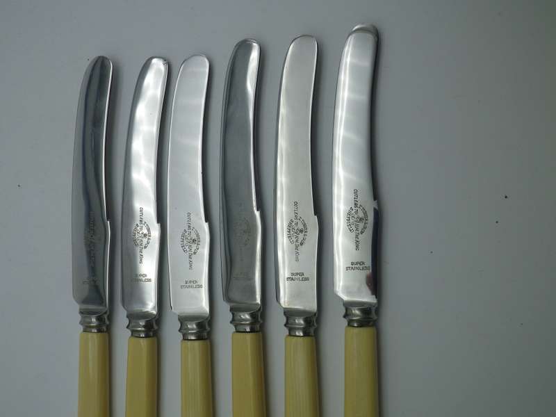 Quality Vintage Bone handle Hor d'oevres knives.  T Turner & Co., Sheffield. 17.5cm