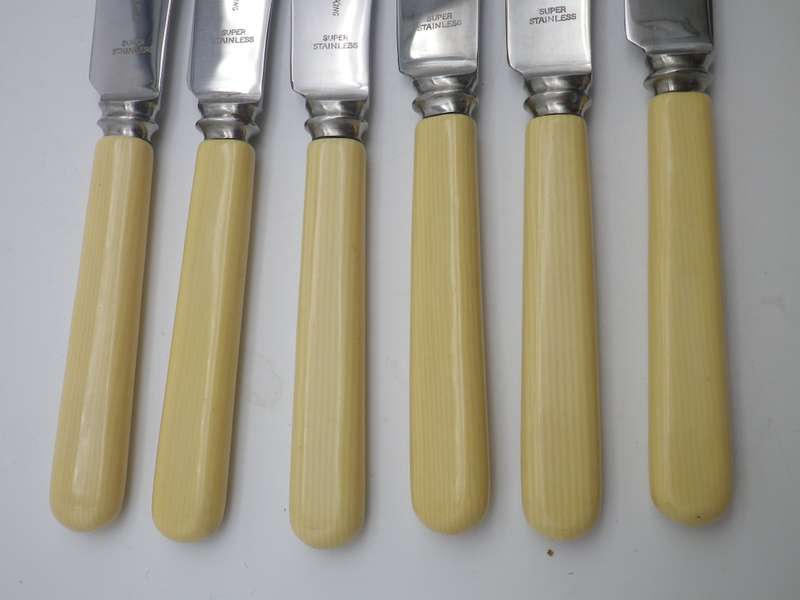 Quality Vintage Bone handle Hor d'oevres knives.  T Turner & Co., Sheffield. 17.5cm