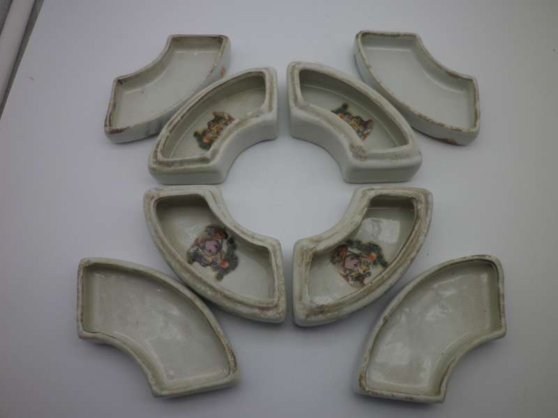 Unusual Oriental Chinese? 4 compartment ceramic set of containers with intricate painting. SIGNED