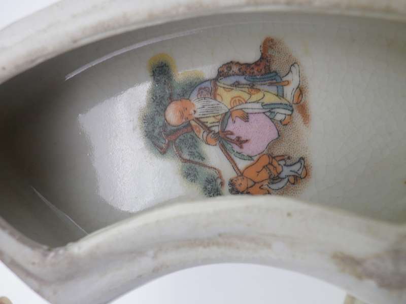 Unusual Oriental Chinese? 4 compartment ceramic set of containers with intricate painting. SIGNED