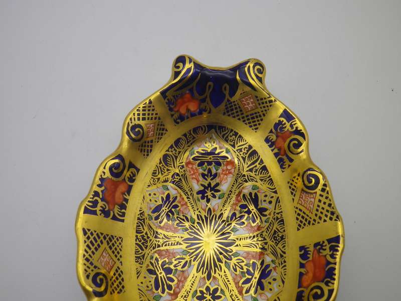 Royal Crown Derby Imari pin tray. Richly gilded. No damage.