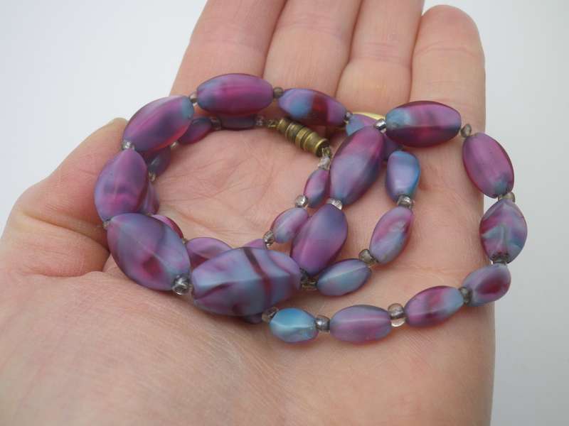 Vintage Glass Bead Necklace. Pink & Lilacy grey tones. Pretty. approx 42cm long