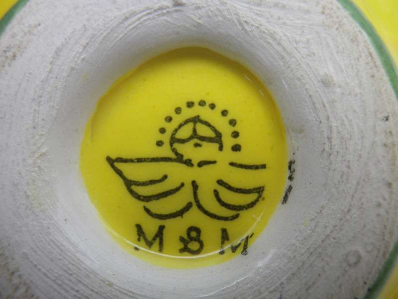 Cute Mustardseed and Moonshine small SUNFLOWER BOWL.