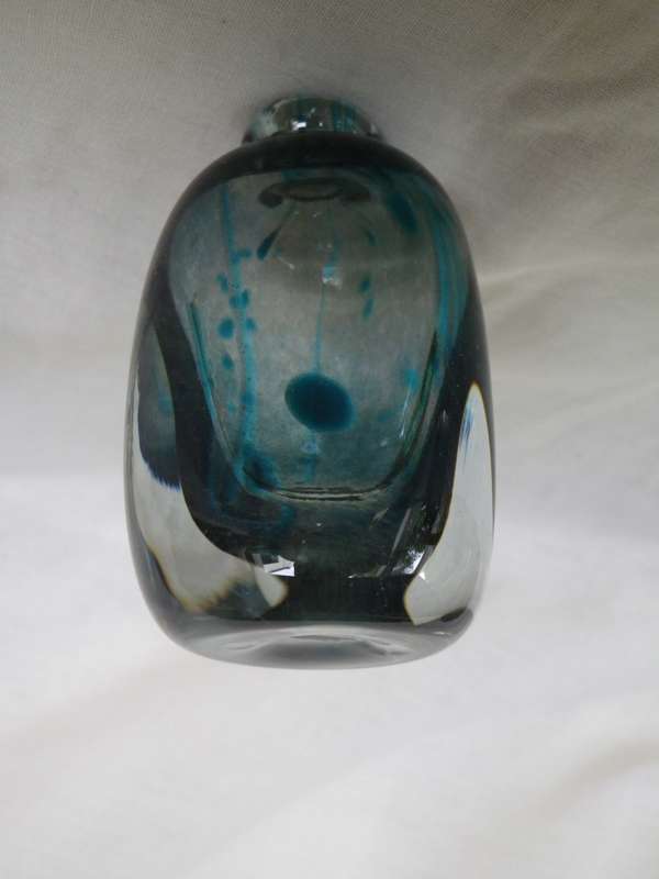 Studio Glass Scent perfume bottle with stopper. Likely DAVID READE
