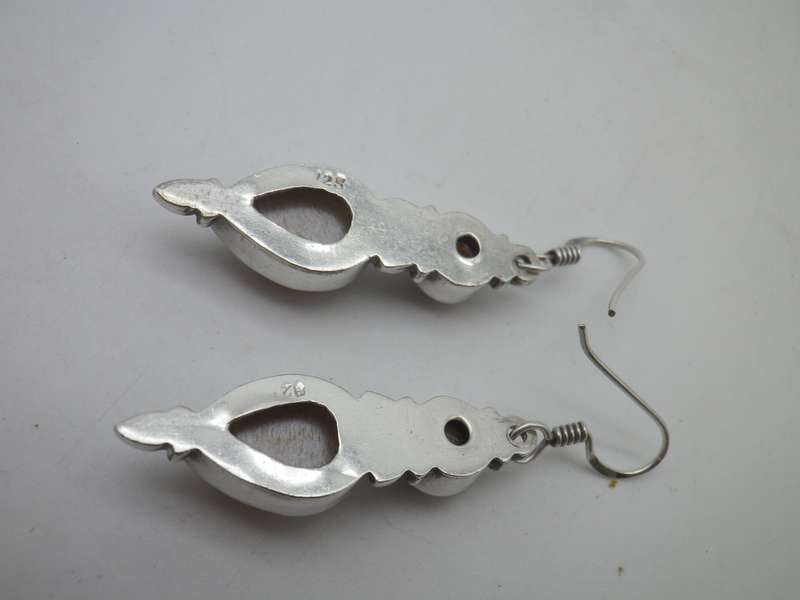 Gorgeous Sterling Silver Vintage drop Earrings. Sunstones?? 3.8cm