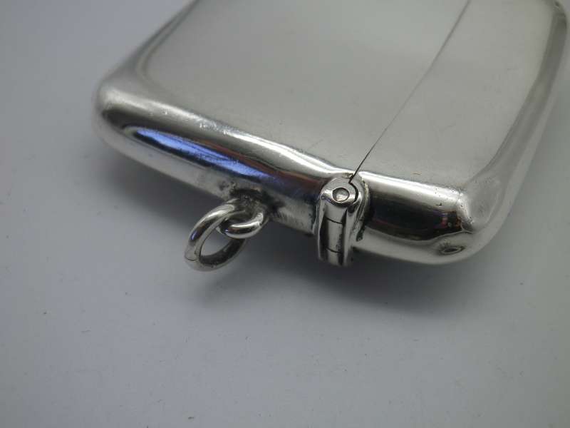 Antique hallmarked silver vesta case. Birmingham 1902, John Rose. 5x4.5 cm. 28.7g