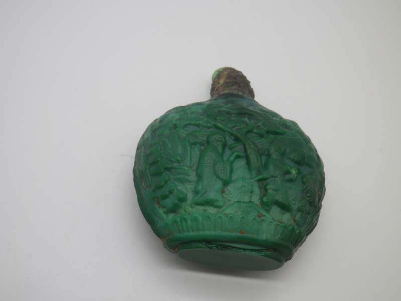 RARE!! GENUINE ANTIQUE CHINESE PEKING GLASS SNUFF BOTTLE. FOUND IN CAPE TOWN DUMP!!!