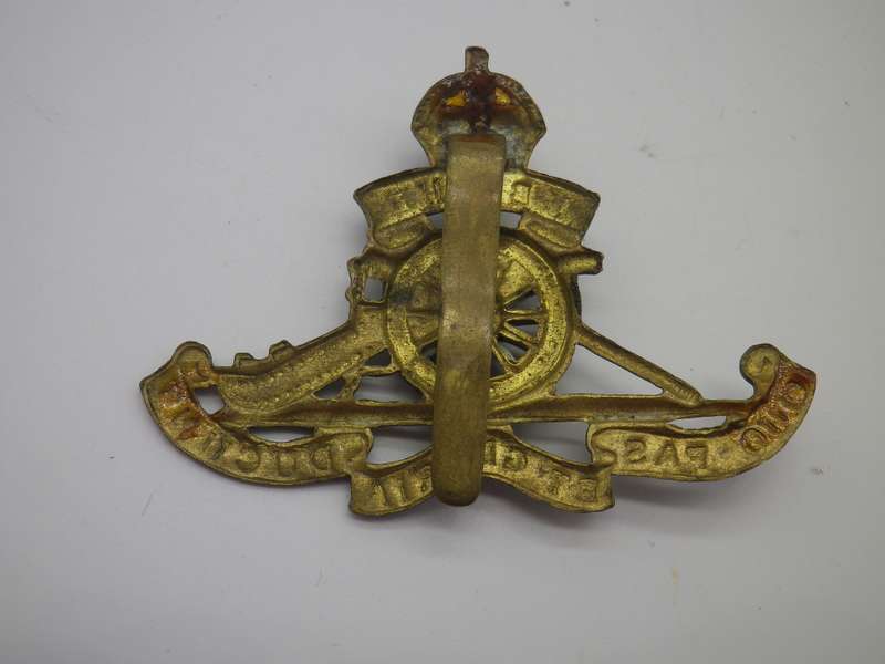 Vintage Royal Regiment of Artillery of the British Army Beret Cap Badge.